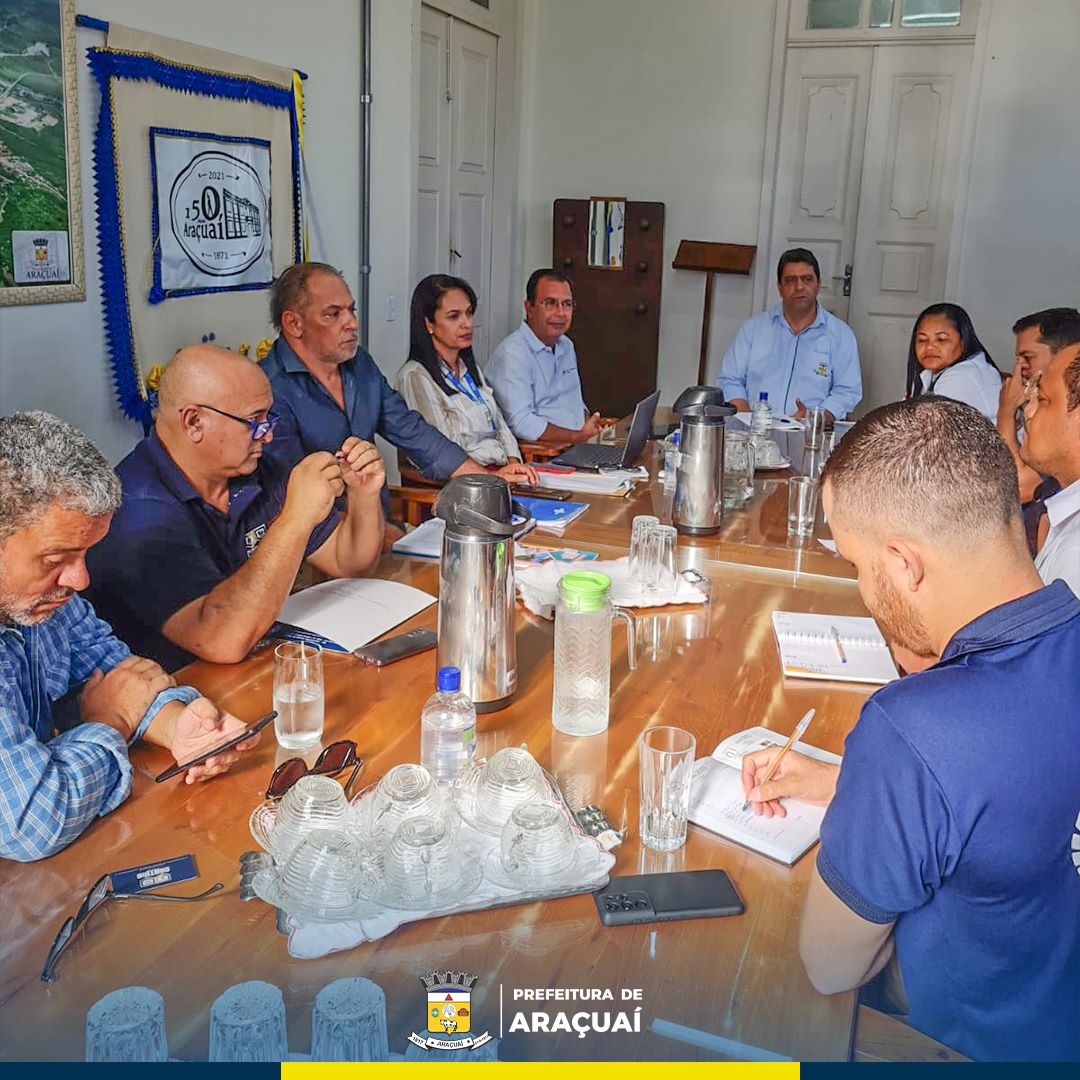 Prefeito Tadeu Barbosa se reúne com empresas do setor de Mineração para discutir a capacitação de mão de obra local 